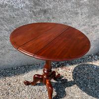 Antico tavolo a ribalta in mogano