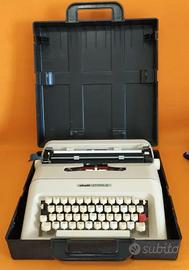 Macchina da scrivere Olivetti Lettera 35
