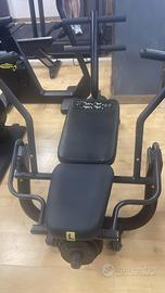 Attrezzatura palestra Technogym