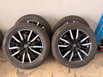 Ruote invernali Toyota RAV4 19' cerchi + gomme