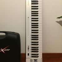 Tastiera Korg I30 e Tastiera Midi Samson Carbon 61