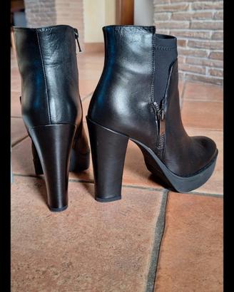 Tronchetto tacco nero L'AMOUR