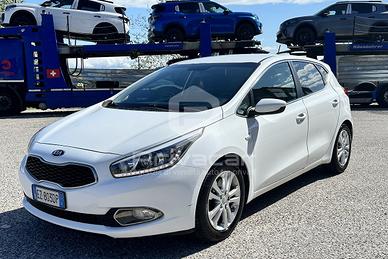 KIA cee'd 1.6 CRDi 128 CV 5 porte Stop&Go high tec