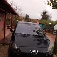 Auto peugeot automatica