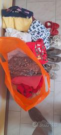 vestiti 30-36 mesi bimba a Stock con OMAGGIO