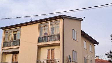 Appartamento a Poppi, 5 locali