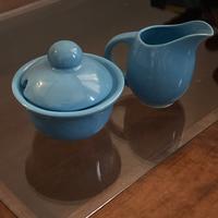 Zuccheriera  e bricco latte in porcellana