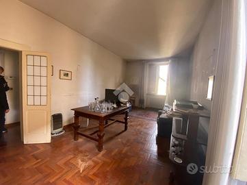 5 LOCALI A ISOLA DEL LIRI