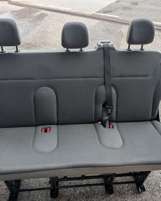 Sedili interni Opel Vivaro (2001/2014)