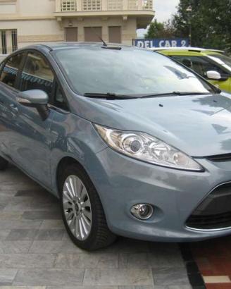 FORD Fiesta 1.2 82 CV 5 PORTE TITANIUM