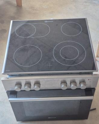 Set da incasso Bauknecht: forno da incasso + piano