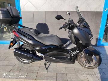 Yamaha X-Max 300 TECH MAX