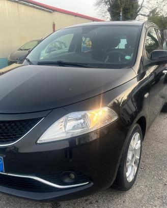 Lancia ypsilon-1.2 benz-full-11/2016