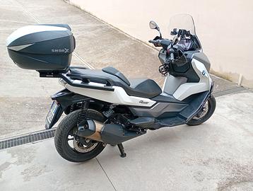 Scooter BMW c 400 gt