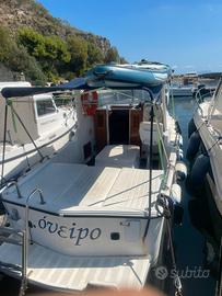 Barca entrobordo 7 mt