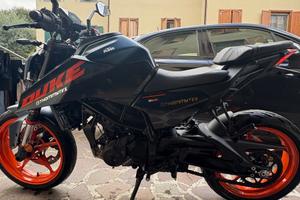 Moto Ktm Duke 125 2024