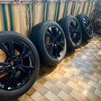 Cerchioni in lega R16 nero licido