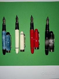 Penna stilografica a scelta 4 colori