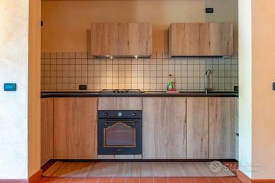 MOBILI, CUCINA, SALOTTO E CAMERA