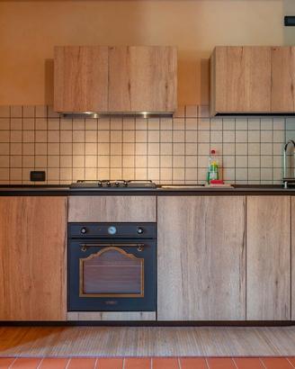 MOBILI, CUCINA, SALOTTO E CAMERA
