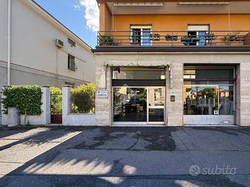 NEGOZIO A BRESCIA