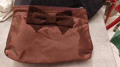 POCHETTE COLORE MARRONE CHIARO FIOCCO VELLUTO