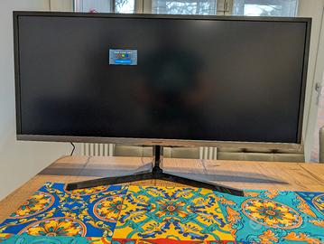 Monitor Samsung piatto da 34 Pollici 21:9