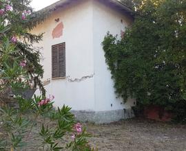 Casa con terreno edificabile fino a 6.500 m3