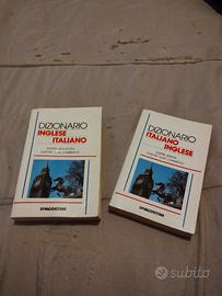 Due volumetti di dizionari: Inglese/Italiano il pr
