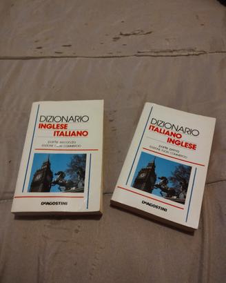 Due volumetti di dizionari: Inglese/Italiano il pr