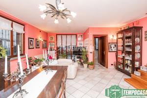 Villa su quattro livelli!