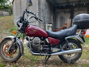 Moto Guzzi v35 custom del 1982
