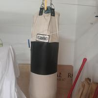 Sacco da boxe + staffa con gancio