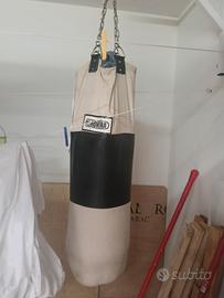 Sacco da boxe + staffa con gancio