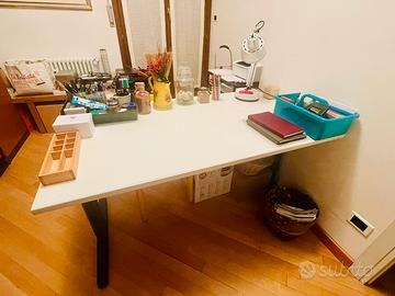 Scrivania bianca 140 x 80