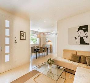 Casa indipendente di 300 m² con 5 locali a Forte d