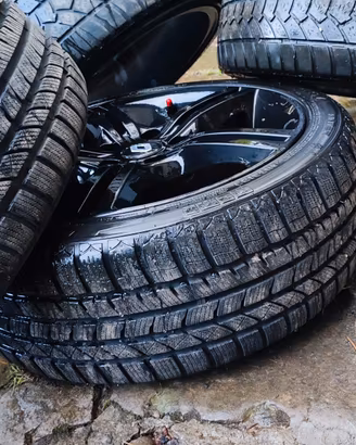 Gomme Termiche con cerchi Mak