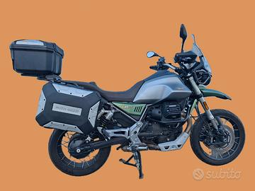 Moto Guzzi V85TT centenario