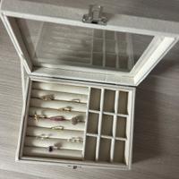 Portagioie in velluto beige