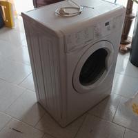 lavatrice slim Indesit 