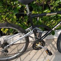 Mountain bike Explore Magnum Centra Suspension 26