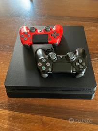plaistatyon 4,  + 2 joestick, + 6 giochi