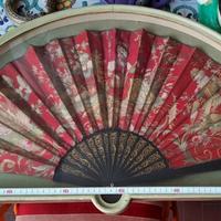 antico ventaglio con motivo barocco