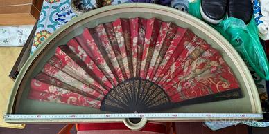 antico ventaglio con motivo barocco