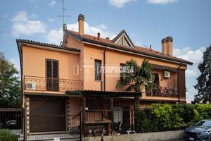 Bilocale senza spese in trifamiliare libero subito