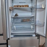 FRIGORIFERO  NUOVO DIFFETO  STETICO 