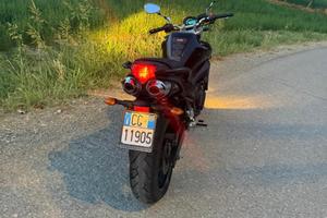 Moto fz6