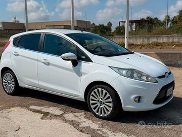 Ford Fiesta 1.4 5 porte Bz.- GPL Titanium