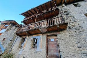 CASA SEMINDIPENDENTE A LA SALLE