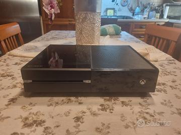 Xbox One 500gb + alimentatore + 1 gioco